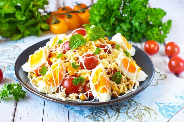 Egg & Cheese Breakfast Salad Egg & Cheese Breakfast Salad