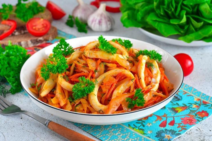 Easy Stewed Squid with Cabbage