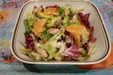Tangerine Mussel Salad Delight