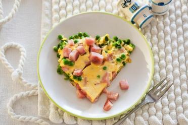 Slow Cooker Ham & Egg Soufflé
