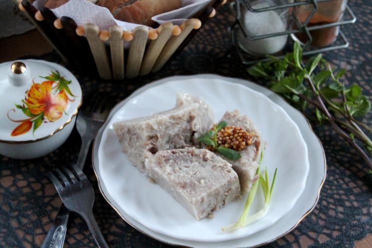 Holiday Appetizer: Easy Homemade Jellied Pork