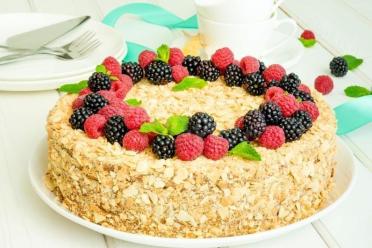 Irresistible Mikado Cake with Caramel and Chocolate Cream