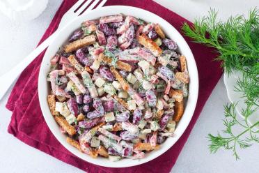 Hearty Bean and Sausage Salad with Croutons