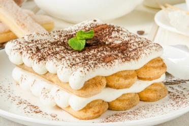 Quick Eggless Mascarpone Tiramisu