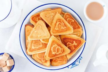 Childhood Nostalgia Cookies in a Tin