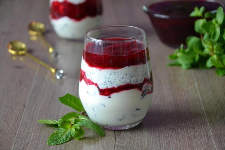 Creamy Cranberry-Poppy Seed Delight