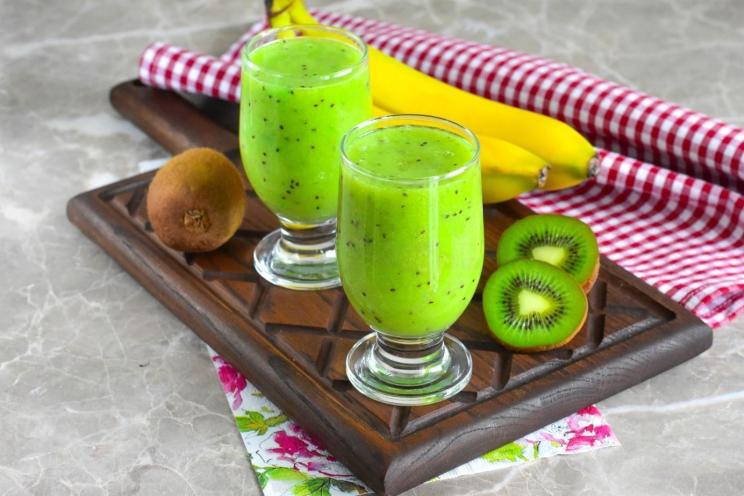 Kiwi-Banana Vitamin Boost Smoothie