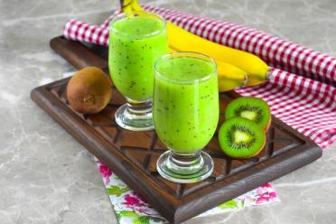 Kiwi-Banana Vitamin Boost Smoothie