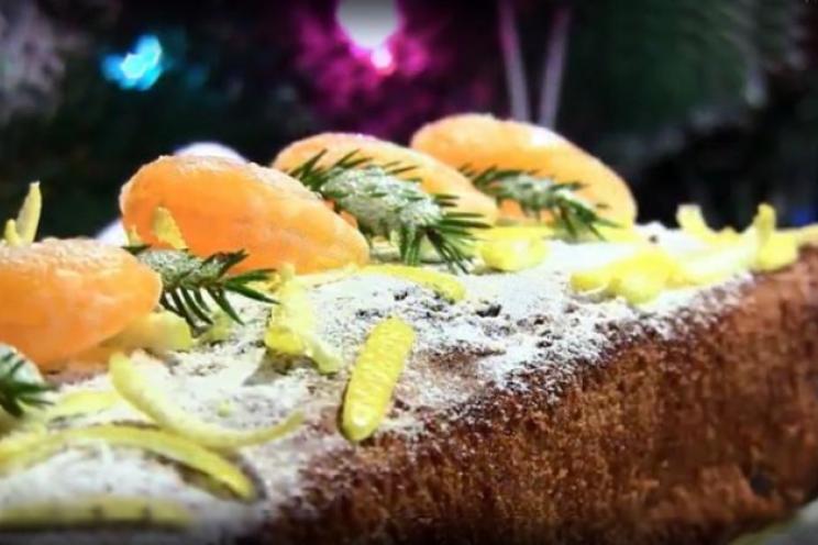 Tasty Christmas Tangerine Cupcakes