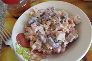 Hearty German Bean and Ham Salad