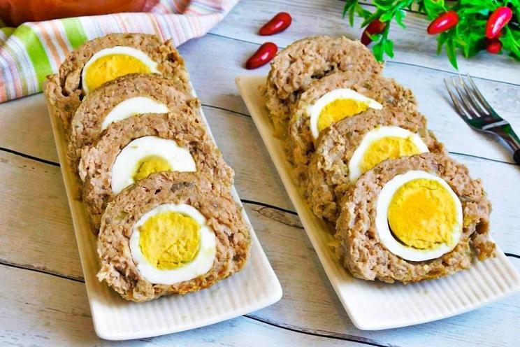 Oven-Baked Meatloaf with Egg Center