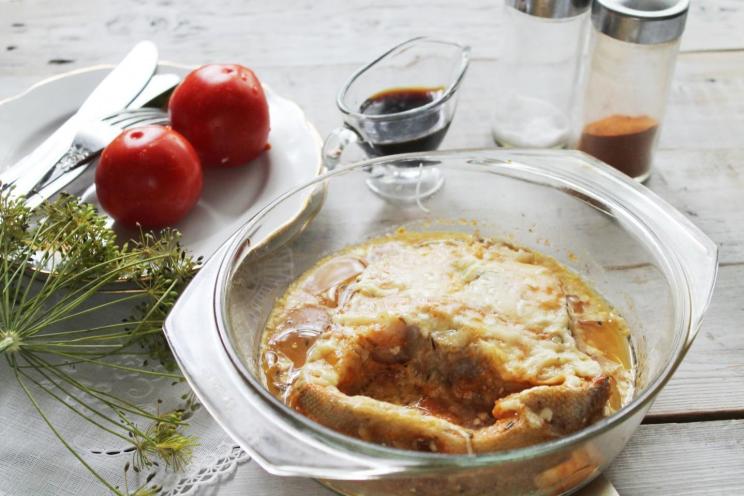 Cheesy Baked Cod Steaks with Tomato Juice
