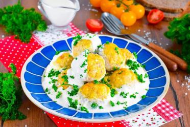 Creamy Oven-Baked Chicken Meatballs