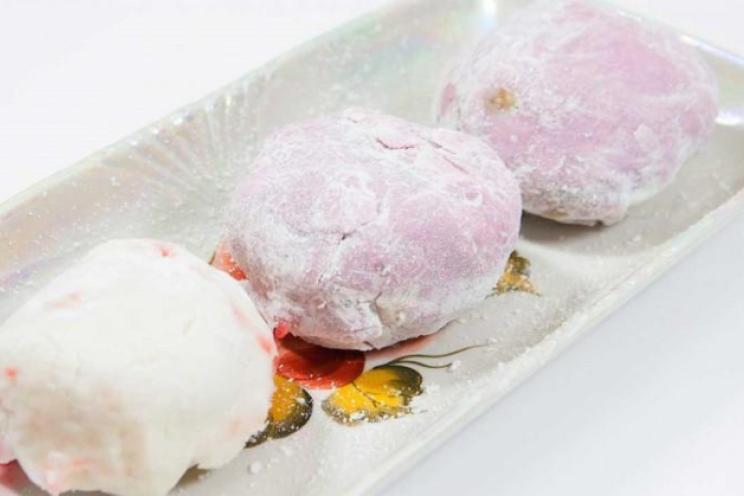 Quick Microwave Mochi Dessert