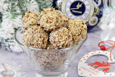 Christmas Nut Cookies: Filbertines