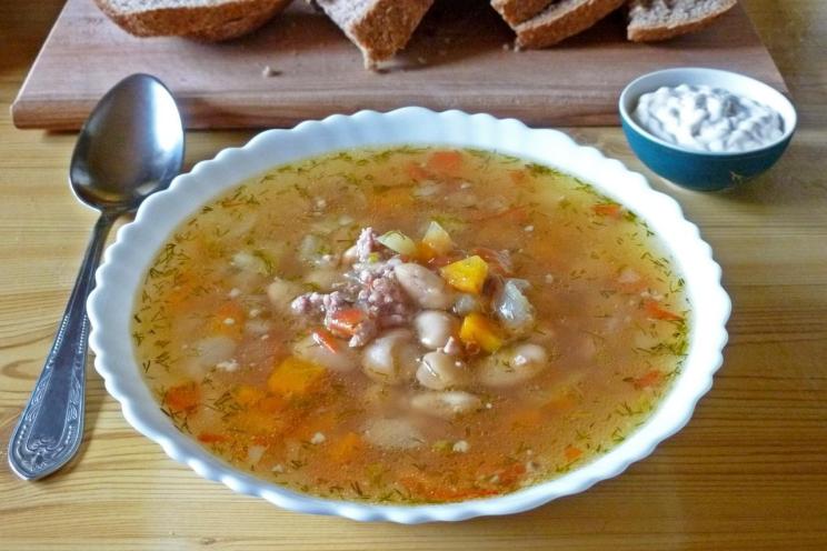 Hearty Bean and Minced Meat Soup