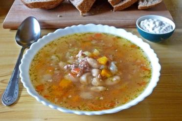 Hearty Bean and Minced Meat Soup
