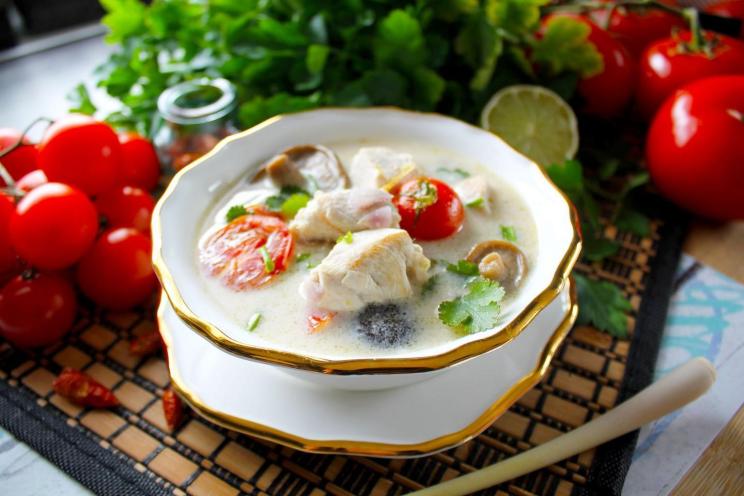 Easy Thai Tom Kha Coconut Soup