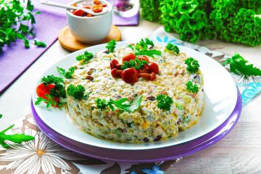 Quick, Refreshing Chicken and Pickled Mushroom Salad
