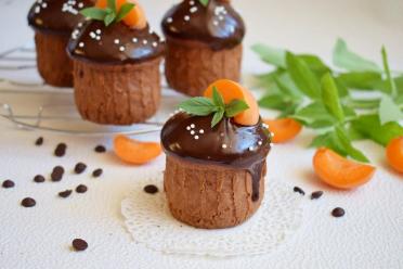 Chocolate-Filled Muffins