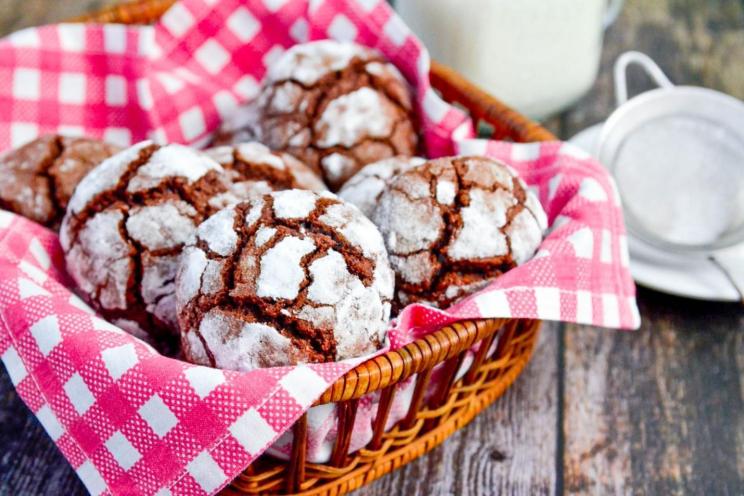 Cracked Chocolate Cookies