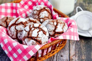 Cracked Chocolate Cookies