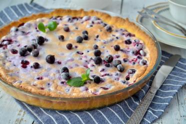 Blackcurrant Meringue Tart