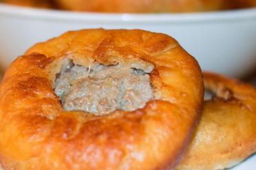 Crispy Meat-Filled Belyashi on Yeast Dough