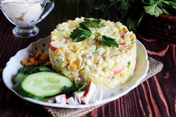 Crab Stick and Cucumber Salad with Yogurt Dressing