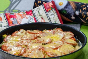 Cheesy Baked Chicken with Mixed Veggies