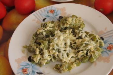 Cheesy Green Bean Omelet