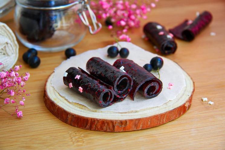 Delicious Blackcurrant Fruit Leather for All Ages Delicious Blackcurrant Fruit Leather for All Ages