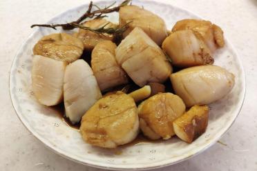 Soy-Rosemary Scallops: Easy, Healthy, and Delicious