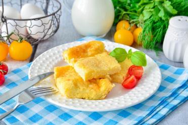 Baked Cheesy Omelette for Breakfast