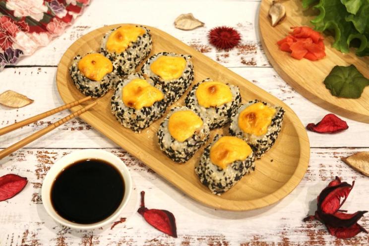 Spicy Chicken Baked Rolls Spicy Chicken Baked Rolls