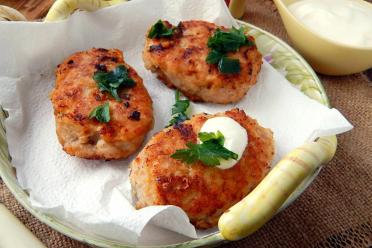 Cheesy Minced Meat Cutlets