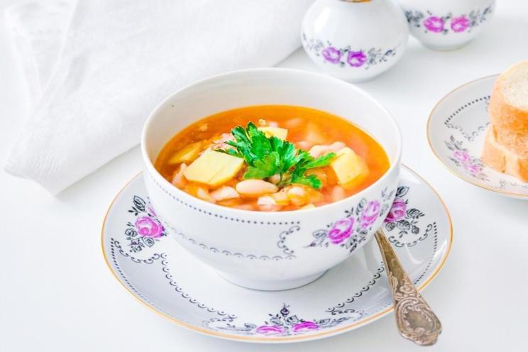 Quick & Tasty Chicken Bean Soup