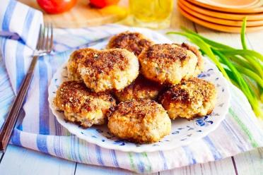 Savory Semolina Minced Meat Cutlets